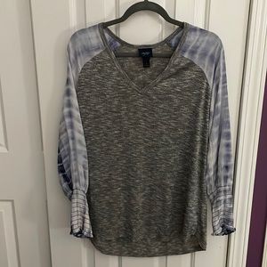 Daytrip tie dye v neck shirt.